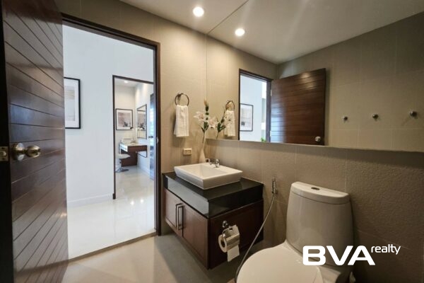 condo for sale Pratumnak Axis