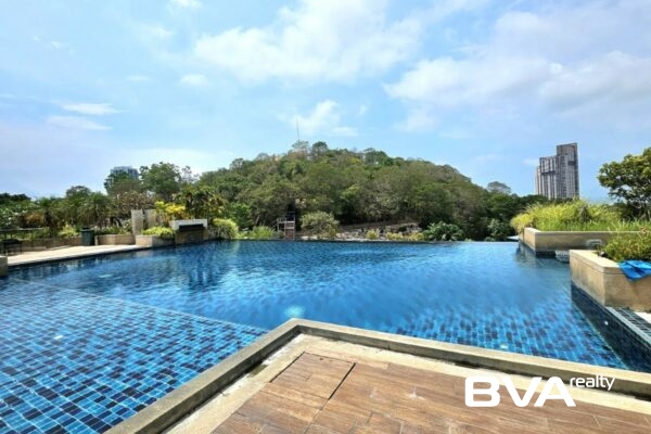 condo for sale Pratumnak Axis